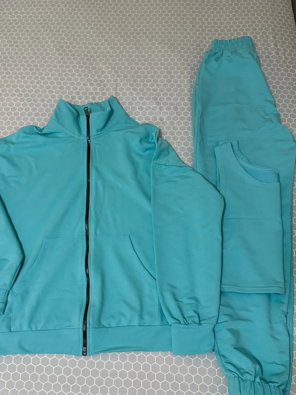 3 piece set - tank top, zipper, sweatpants
